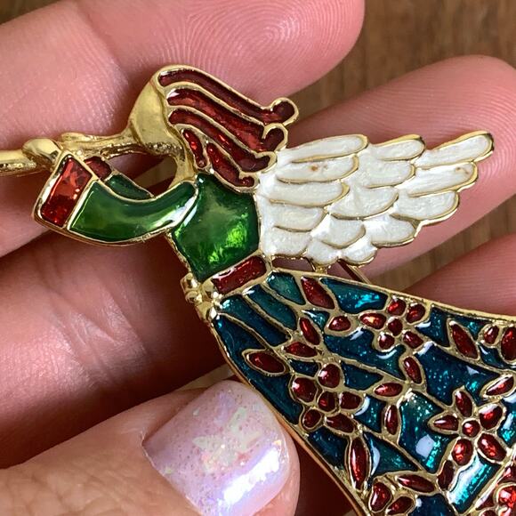 Signed TC GoldToned Enameled Christmas Angel Brooch Pin Trumpet Holidays - Picture 5 of 5
